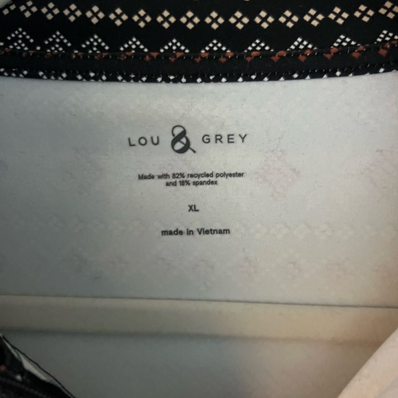 Lou & Grey Winter Patterned Women's Top - Picture 3 of 6